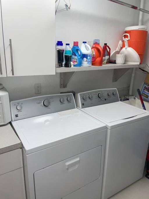 Modern Miami Oversized 3 Bedroom In Central Location Luaran gambar