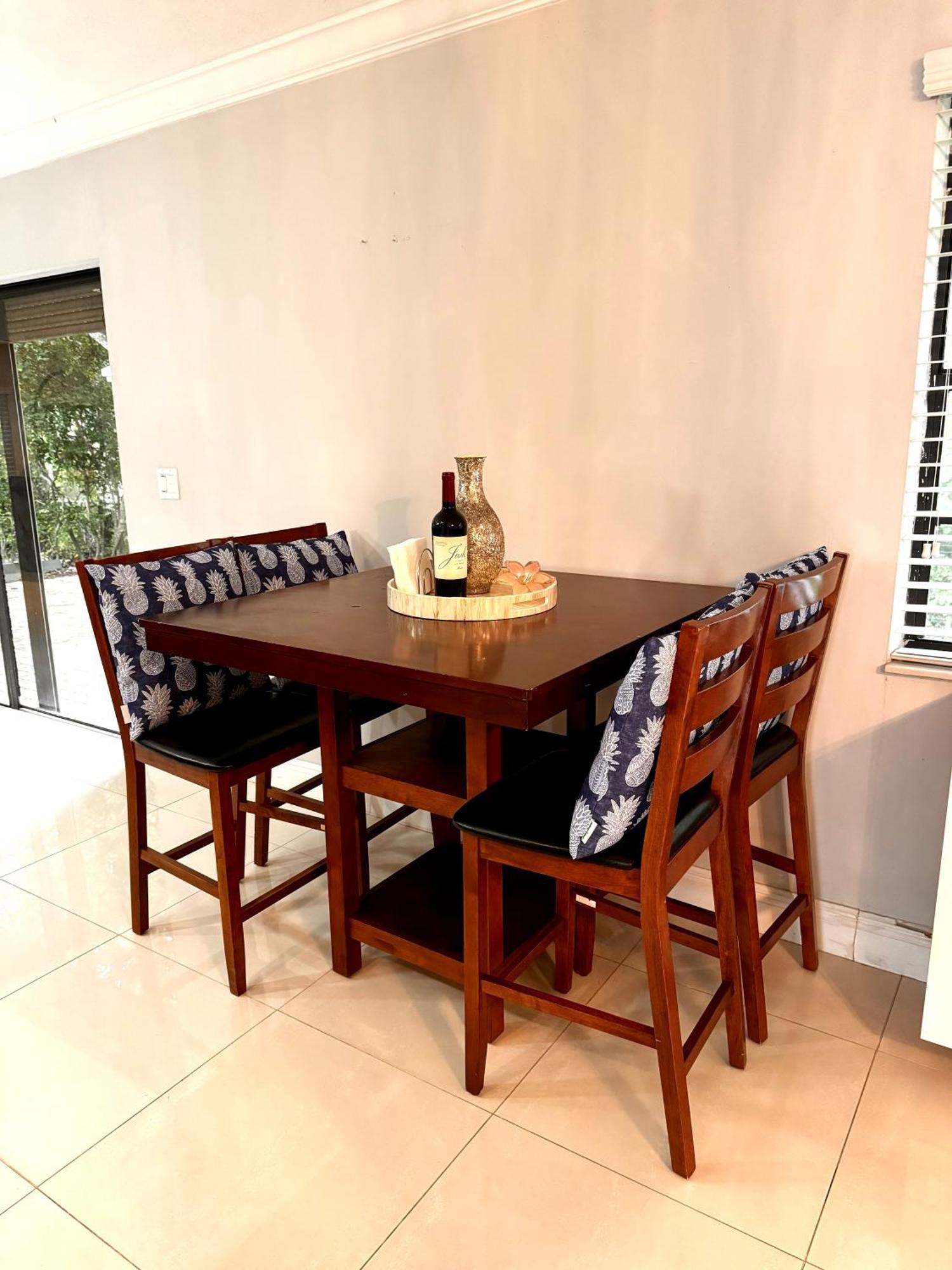 Modern Miami Oversized 3 Bedroom In Central Location Luaran gambar