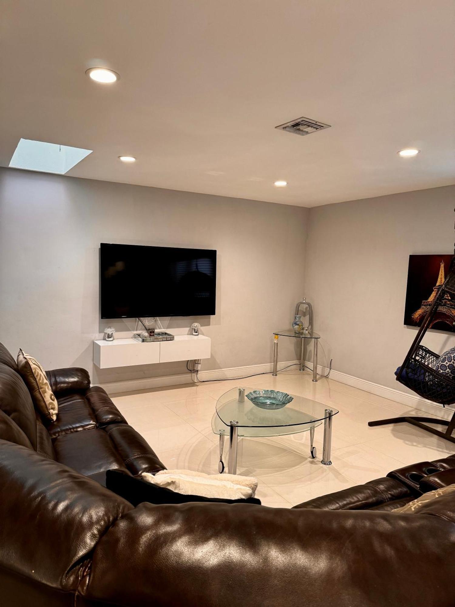 Modern Miami Oversized 3 Bedroom In Central Location Luaran gambar